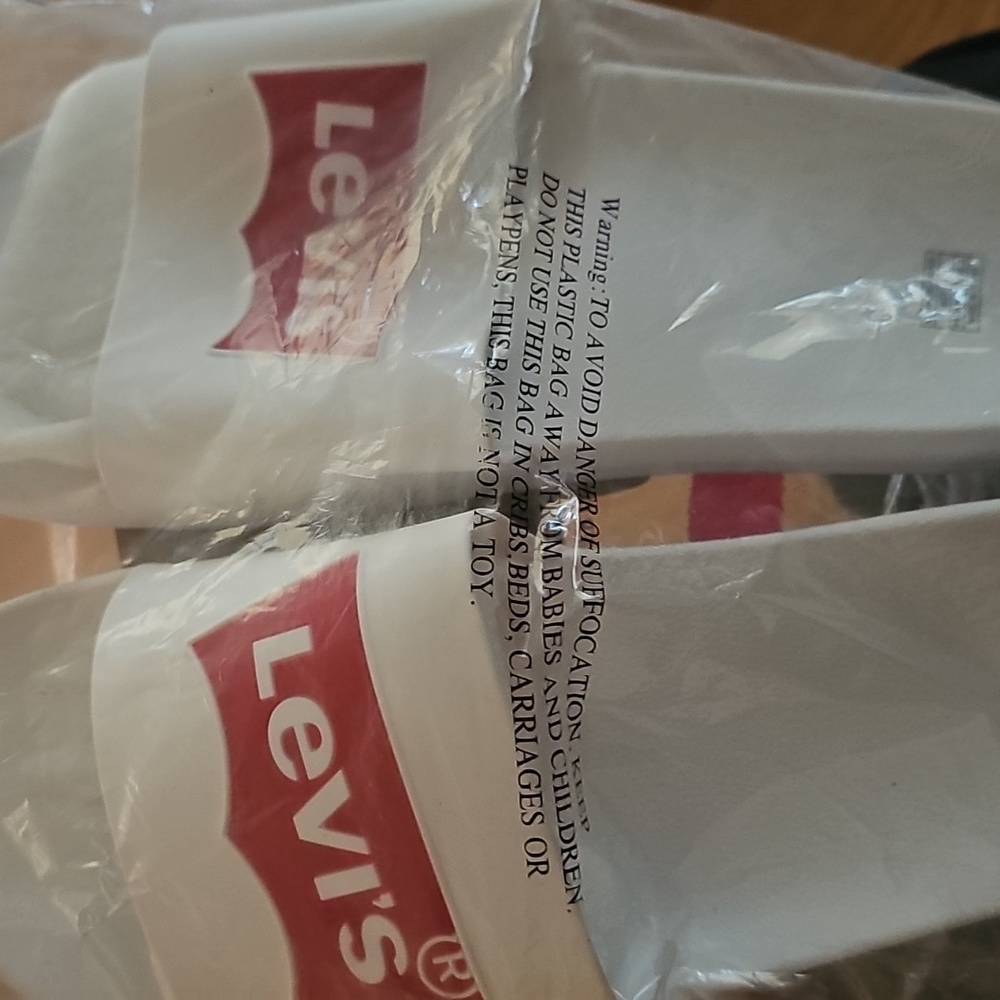 Levi's Mens Sandals - Picture 4 of 5